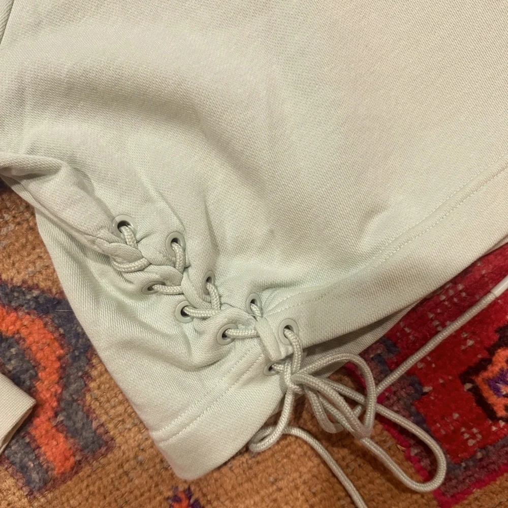 NIKE Cropped Light Green Sweatshirt Sz M - Picture 3 of 11